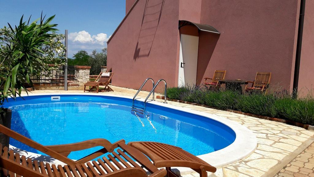 Saric * Umag